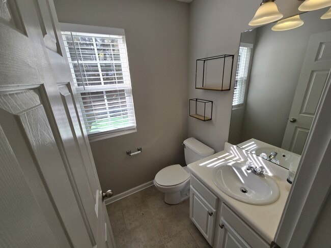 Building Photo - 5030 Reservoir Rd