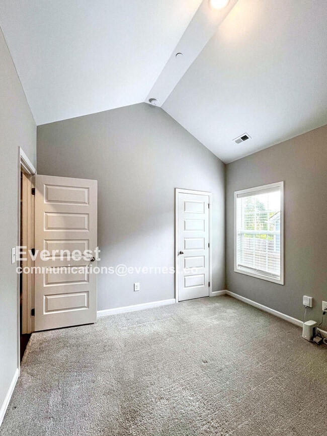 Building Photo - 1009 Echo Rdg Rd