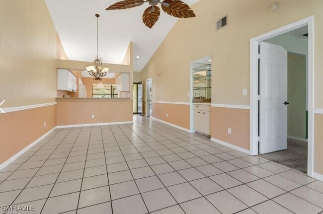 Building Photo - 10772 Regent Cir