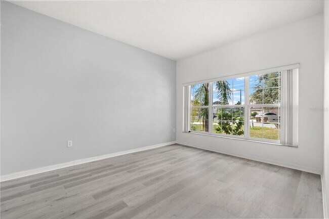 Building Photo - 521 Bromley Ct
