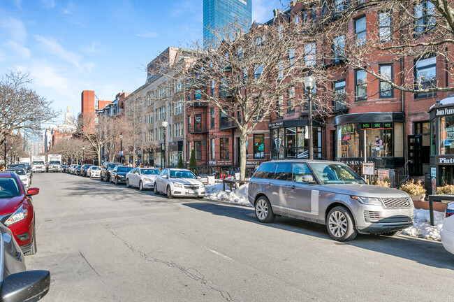 Building Photo - 230 Newbury St