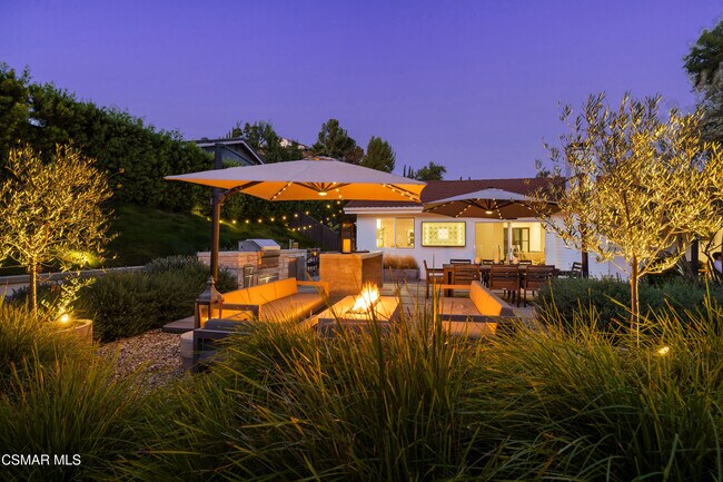 Building Photo - 1501 Valecroft Ave