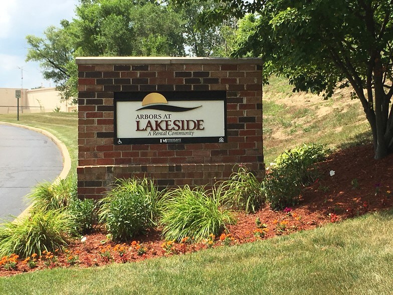 Arbors at Lakeside 2921 Woods Cir Jackson MI 49203 Apartment Finder
