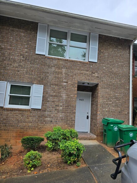 Townhouse - 4485 Golf Vista Cir