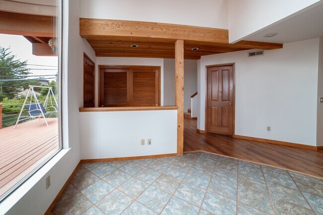 Building Photo - Unique Carmel Highlands 1 Bed, Large Loft, 2 Baths + Sunroom & Office