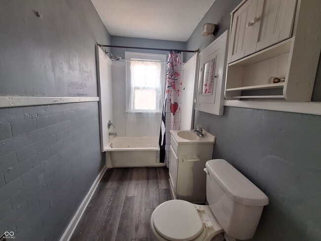 Building Photo - 334 Dequincy St