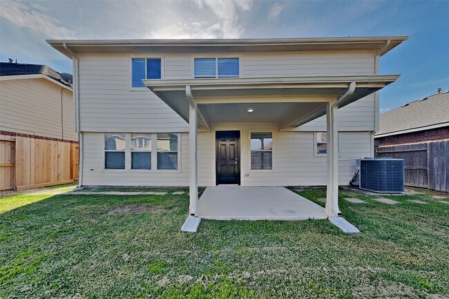 Building Photo - 6110 Wilcox Point Dr