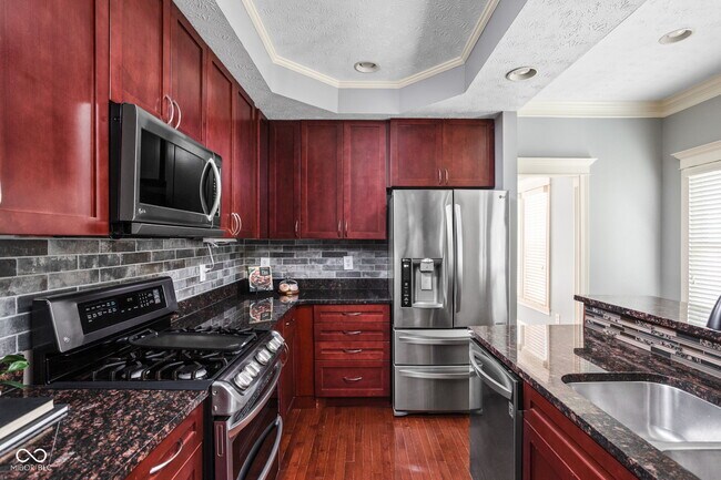 Building Photo - 1531 N College Ave