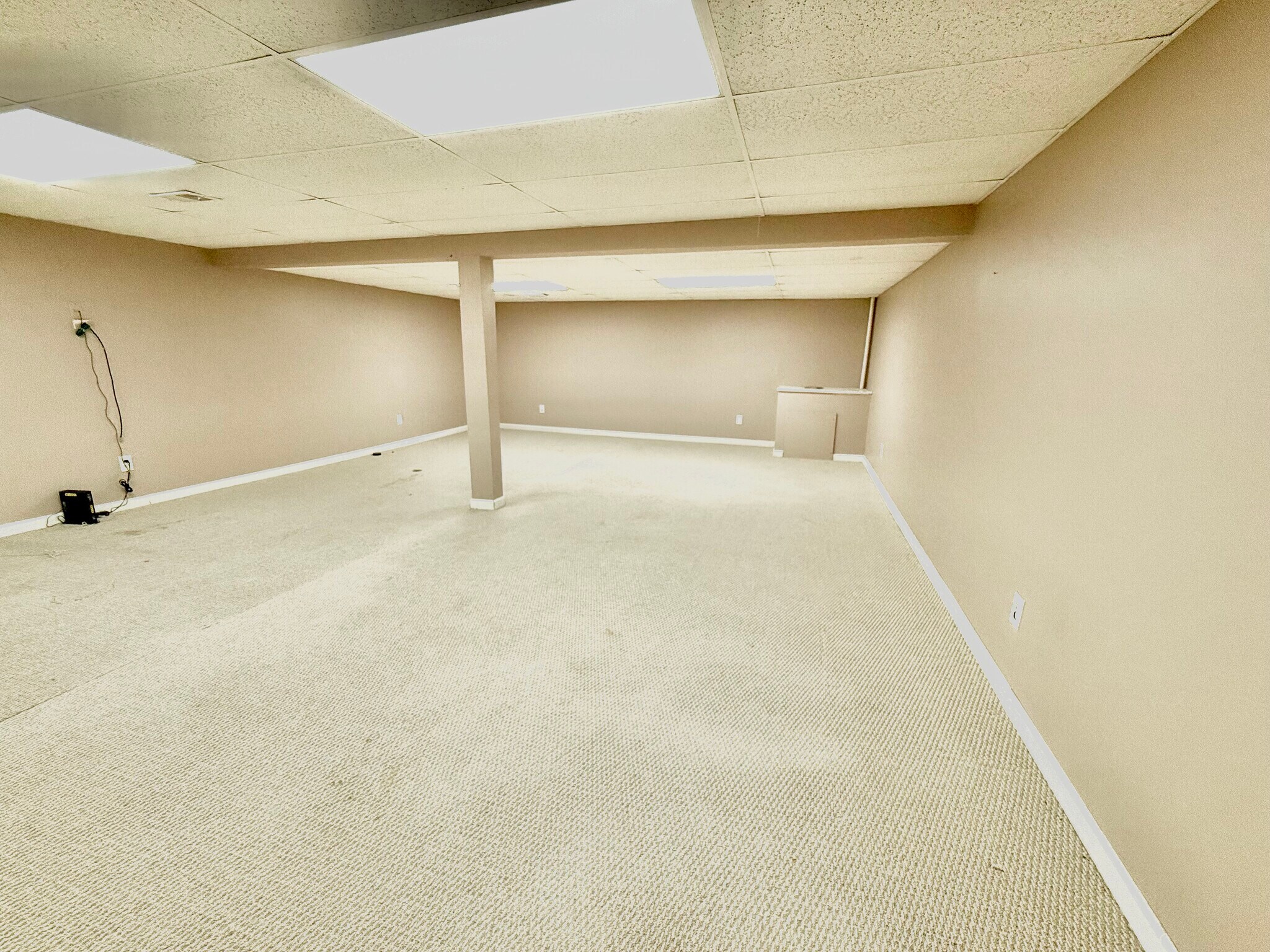 Building Photo - 30684 Tanglewood Trl
