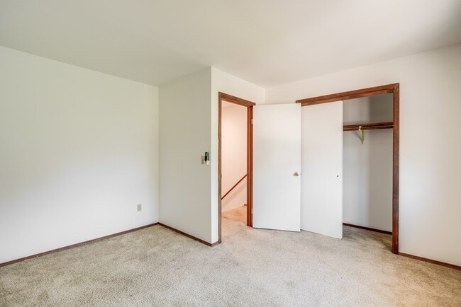 Building Photo - 7234 Oak Ridge Pl