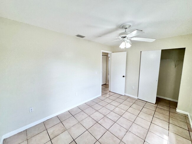 Building Photo - PIKUS (5328 24th Ave SW)