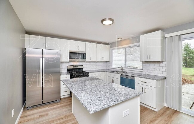 Building Photo - 7006 Shelton Ct