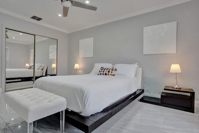 Building Photo - 1000 Diplomat Pkwy