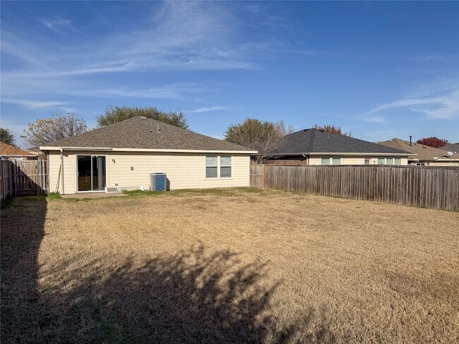 Building Photo - 3412 Portsmouth Pl