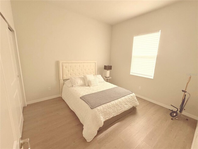 Building Photo - 3109 King Palm Dr