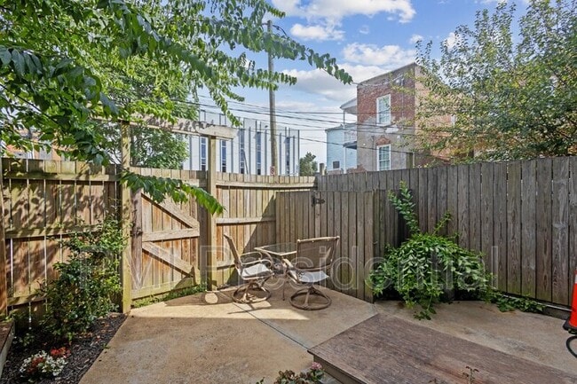 Building Photo - 507 N 1st St