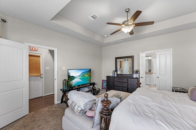 Building Photo - 7706 Mesquite Hill Ln