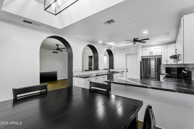 Building Photo - 1610 N Stapley Dr