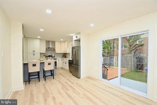 Building Photo - 4702 Forestdale Dr