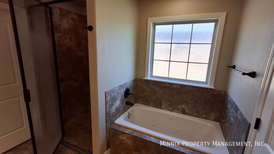 Building Photo - 7904 Legacy Pkwy