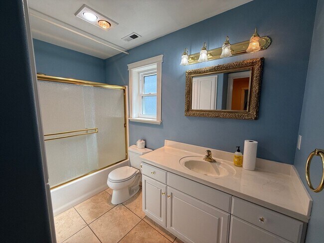 Building Photo - druc01