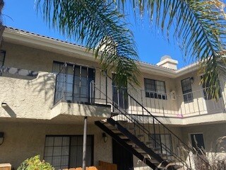 Entrance to unit - 4869 70th St