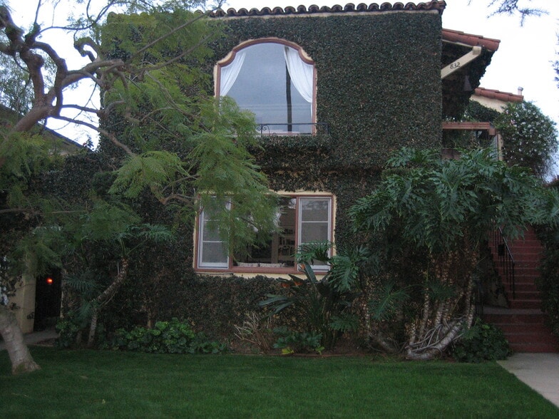 Building Photo - 834 12th St