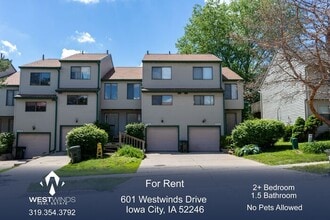 Building Photo - $1,475 | 2 Bedroom + Bonus Room, 1.5 Bathroom Town Home | No Pets | Available for July 1st, 2026 ...