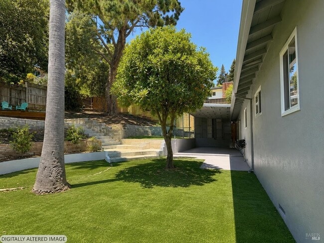 Building Photo - 44 Millay Pl