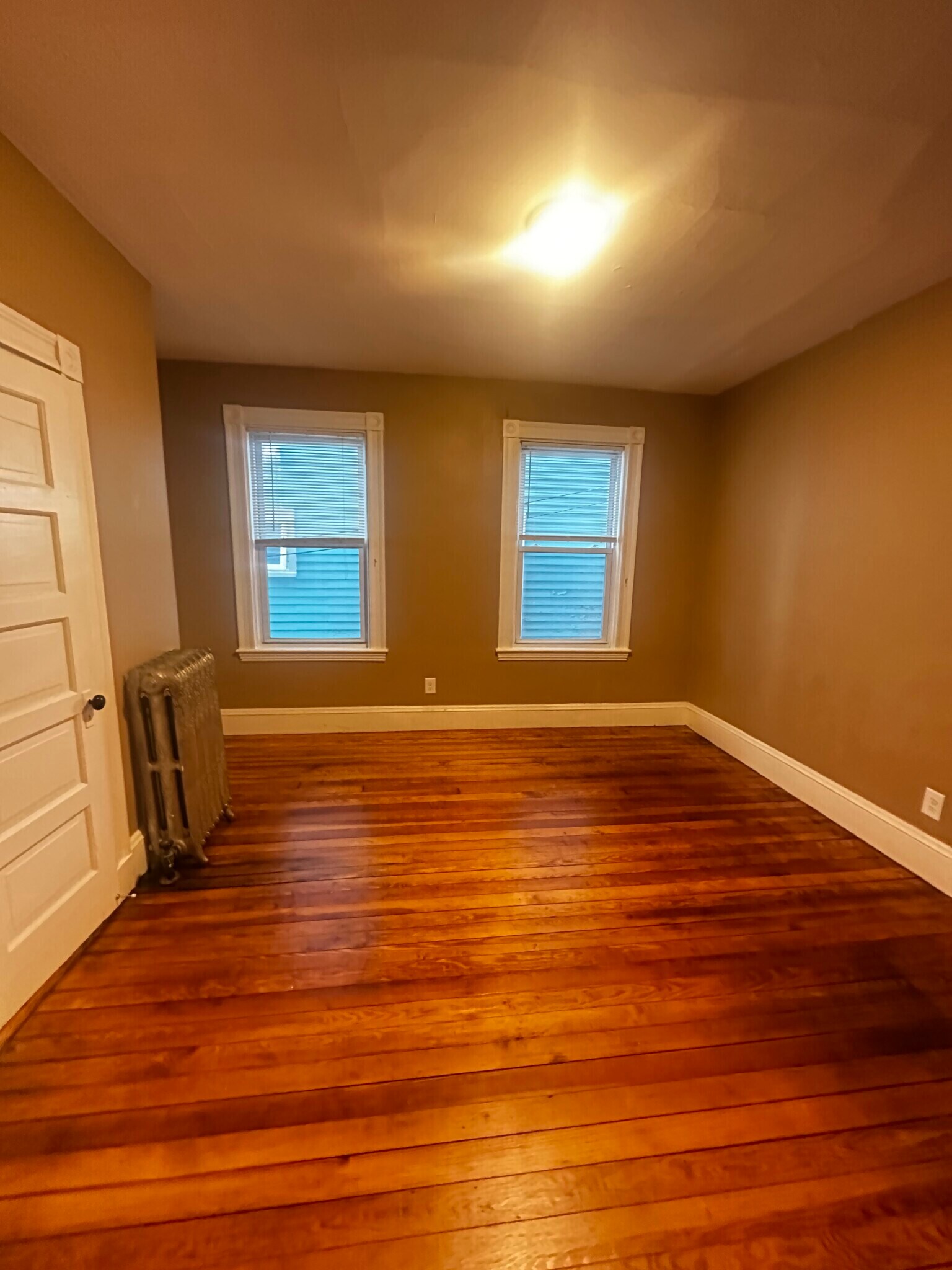 Building Photo - 30 Calvin St