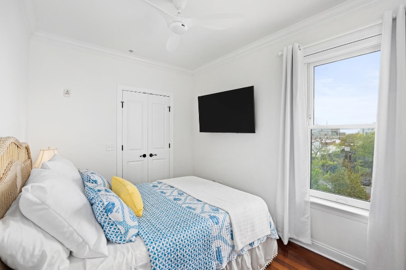 Building Photo - 21 George St