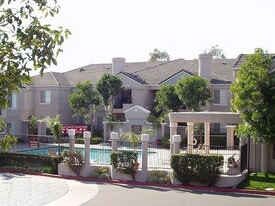 Building Photo - Alcantara Apartments