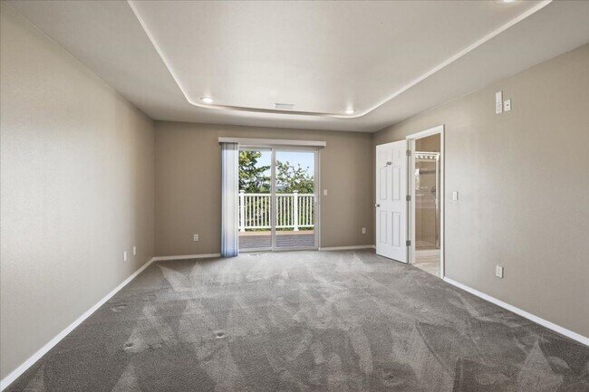 Building Photo - 5Bd/4Ba Marysville Home