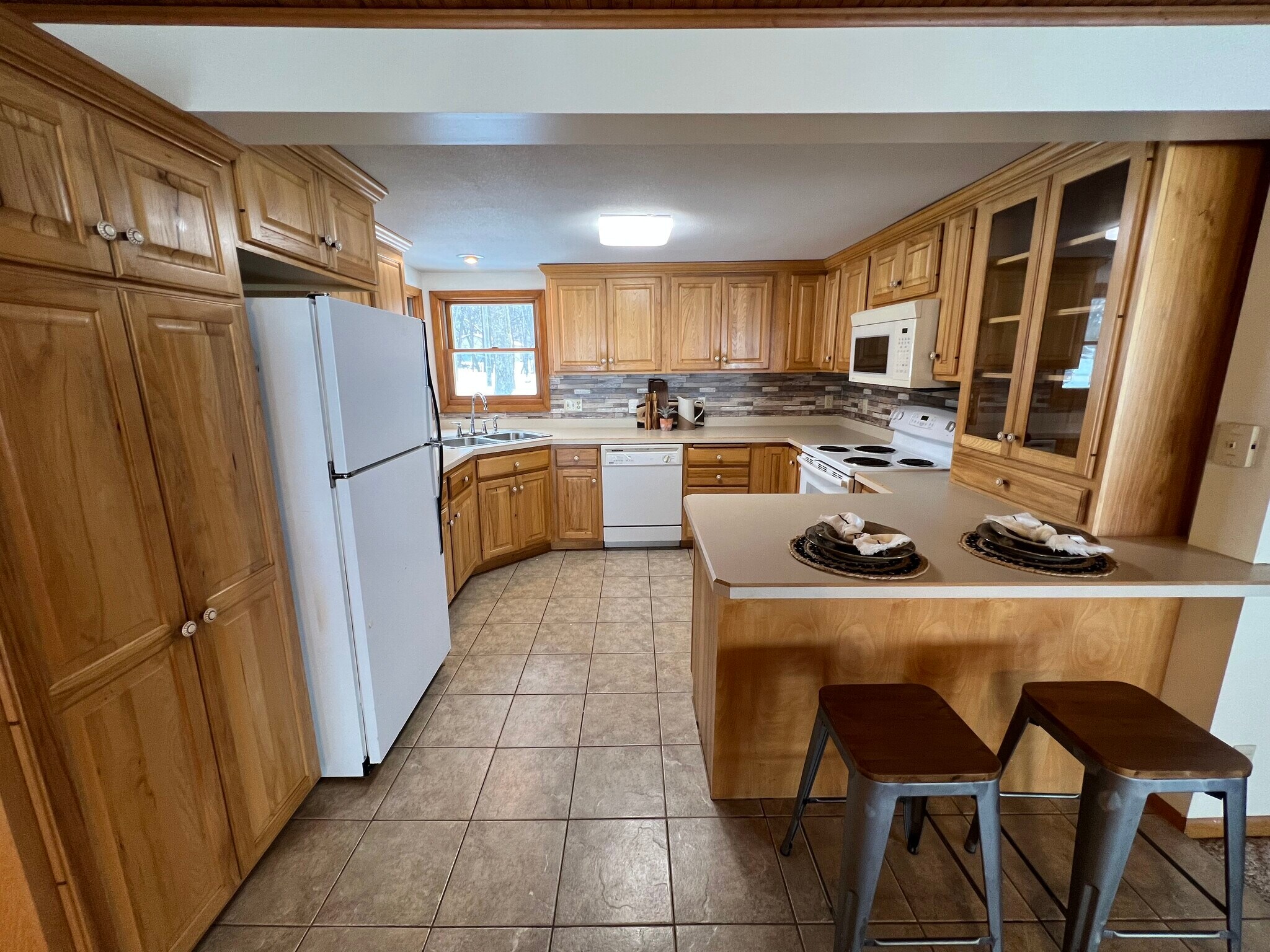 Building Photo - 14555 Breezy Point Rd