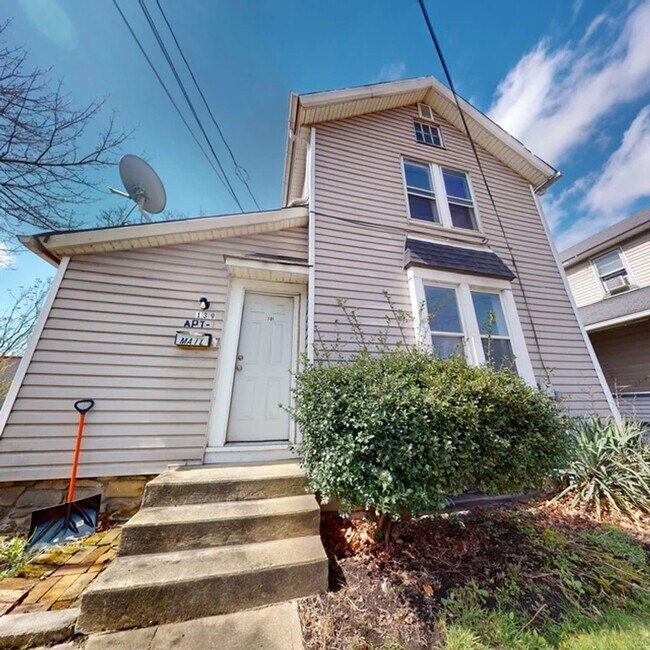 Primary Photo - 139 N Water Ave