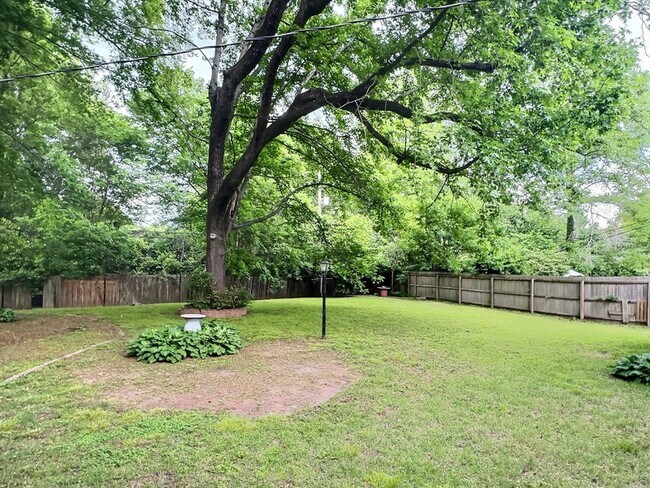Building Photo - 3766 Friar Tuck Rd