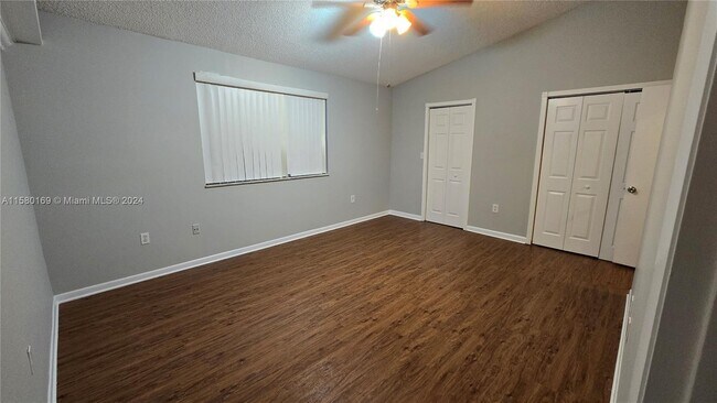 Building Photo - 117 NW 108th Ave