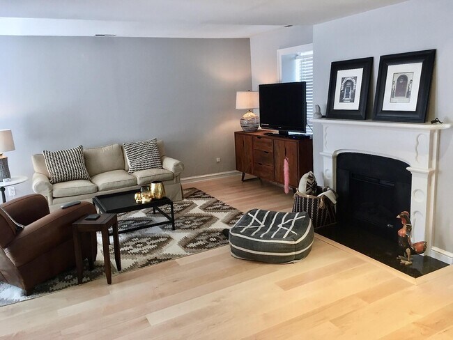 Building Photo - 258 Jackson St