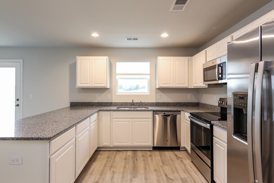 Building Photo - 346 Elevation Ct