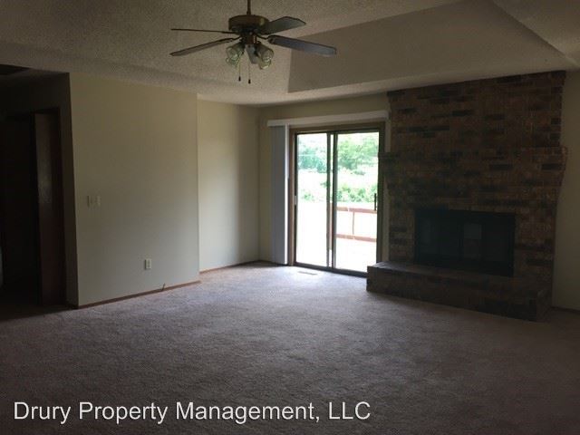 Building Photo - 609 E Redwood St