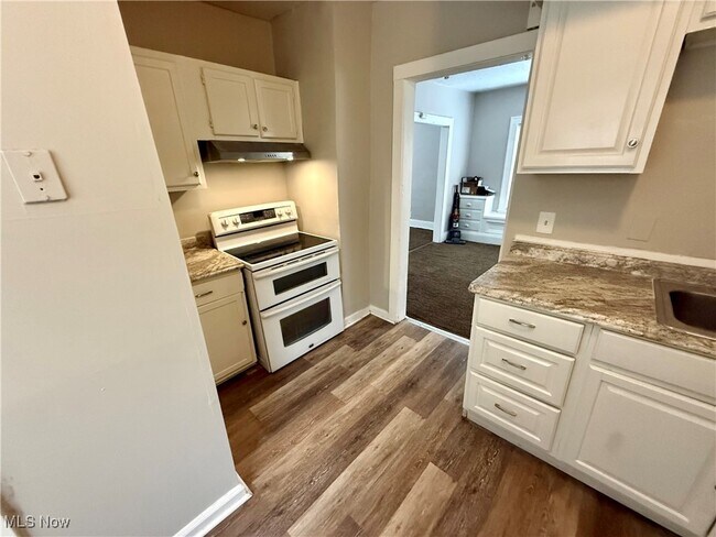 Building Photo - 13512 Edgewood Ave