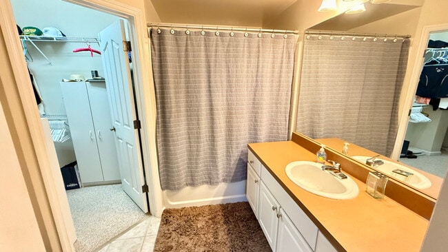 Building Photo - 2014 Alta Meadows Ln