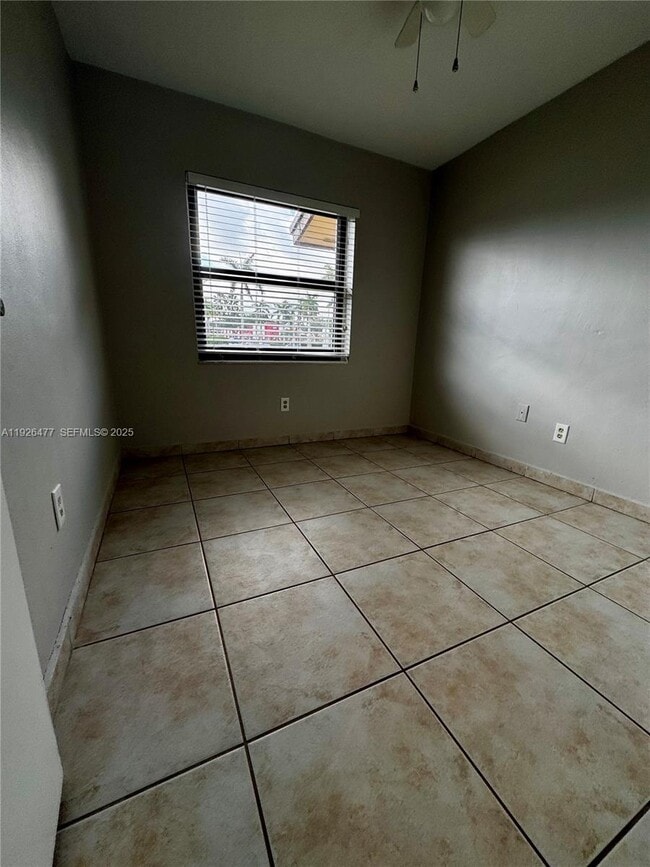 Building Photo - 12365 SW 119th Terrace