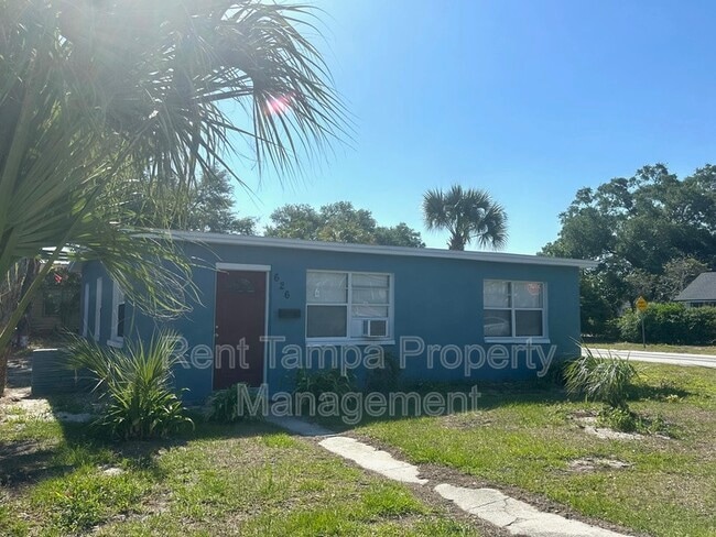 Building Photo - 626 31st St S