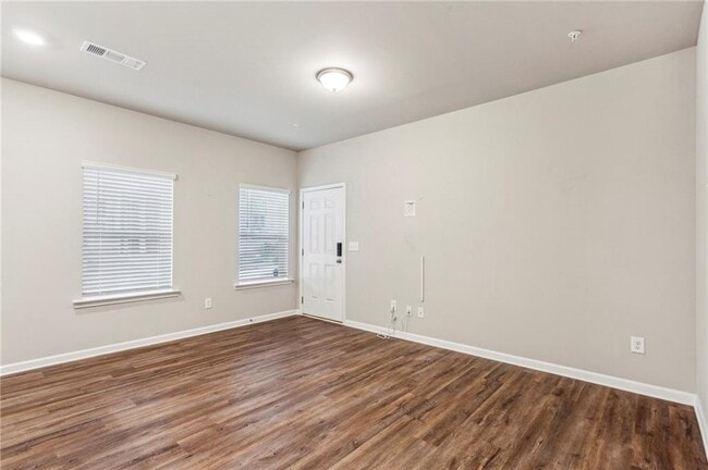 Building Photo - 2111 Wesson Ct