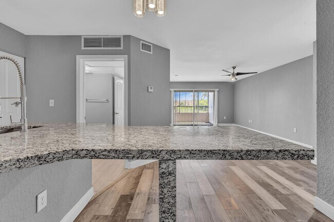 Building Photo - 2803 N Oakland Forest Dr