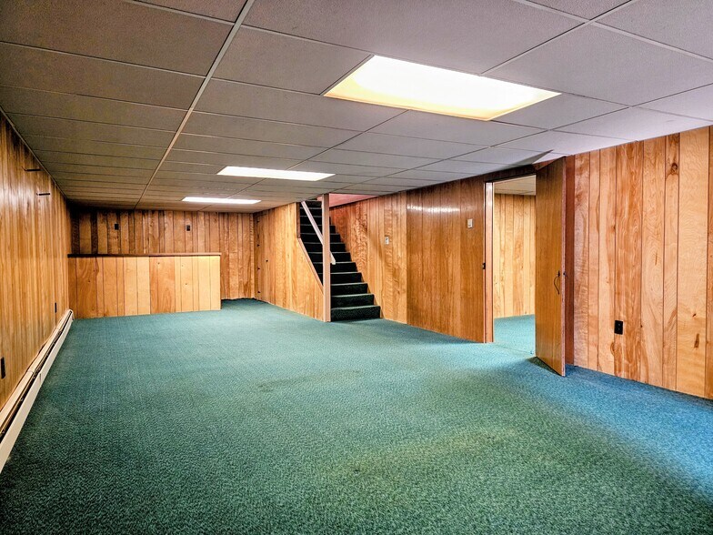 Building Photo - 13 Frederick Ave