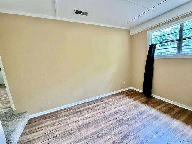 Building Photo - 3508 Spruce Ave SW