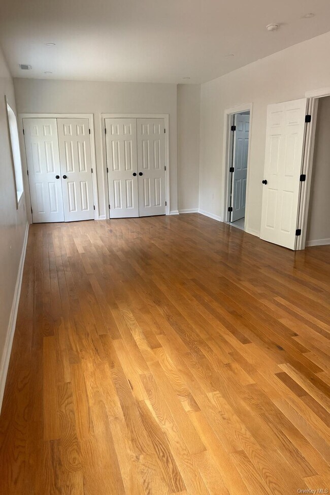 Building Photo - 50 Vineyard Ave