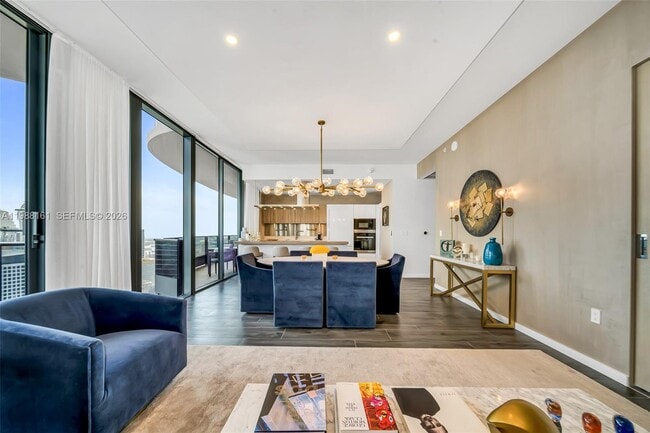 Building Photo - 1000 Brickell Plaza